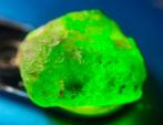 Onbehandelde natuurlijke smaragd - 12,1 ct Ruw- 2.42 g, Verzamelen, Mineralen en Fossielen
