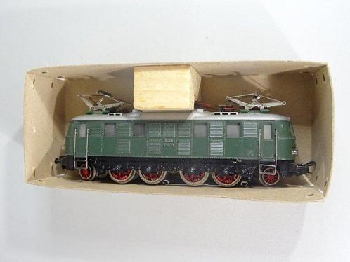 Märklin H0 - 3024.1 - Elektrische locomotief (1) - E 18 35 -, Hobby en Vrije tijd, Modeltreinen | H0
