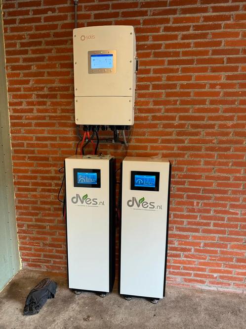 Thuisbatterijen + slimme omvormer 16 kWh 5 kW, Doe-het-zelf en Verbouw, Zonnepanelen en Toebehoren, Nieuw, Ophalen of Verzenden