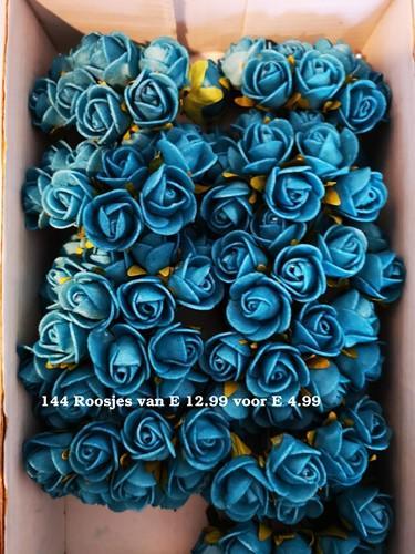Mini Foam Roos Blauw Azuro 2 cm Doos 144 stuks, Huis en Inrichting, Woonaccessoires | Kunstplanten en Kunstbloemen, Nieuw, Ophalen of Verzenden