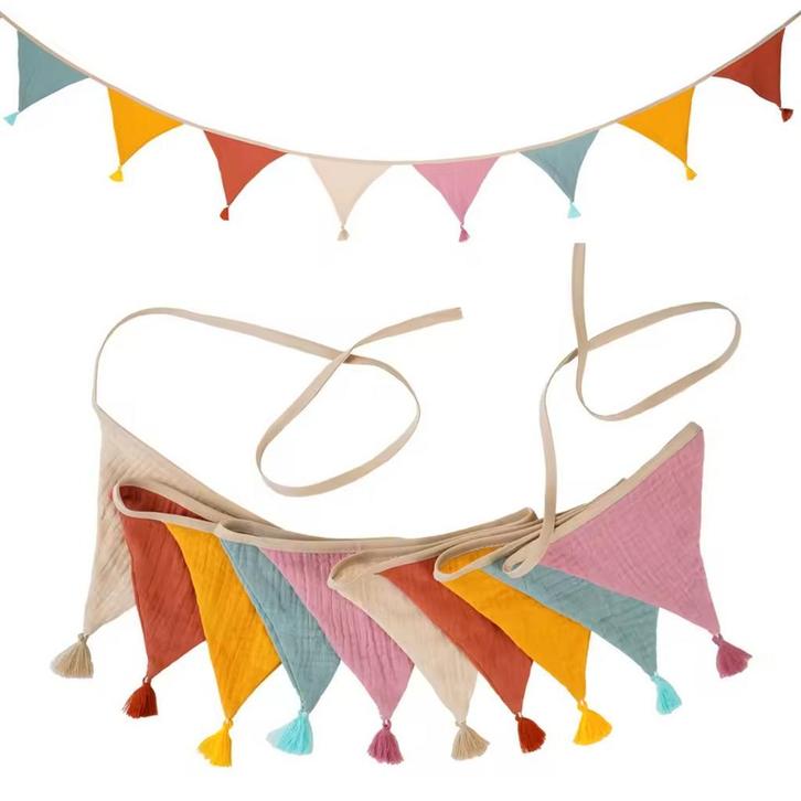 Vlaggenlijn van stof met 10 driehoekjes met kwastjes, Kinderen en Baby's, Kinderkamer | Inrichting en Decoratie, Wanddecoratie
