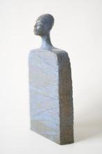 Vic Heuninck - sculptuur, Man - 23 cm - Aardewerk, Keramiek
