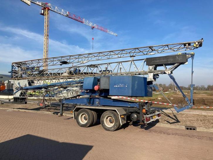 Bouwkraan 21 meter - Montalift AHW191- 80km/h onderstel, Zakelijke goederen, Machines en Bouw | Liften, Steigers en Ladders