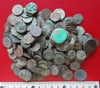 Romeinse Rijk Lot of 200 uncleaned Æ coins, Constantinian