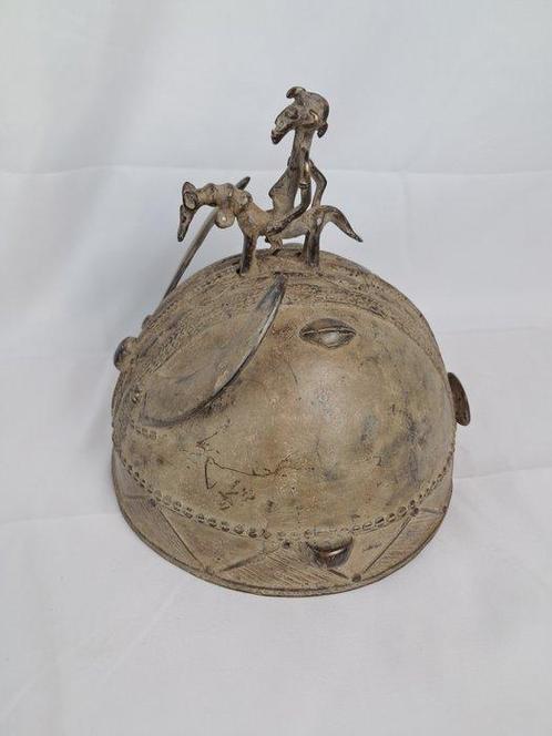 Bronzen Casco helm - Burkina Faso (Zonder Minimumprijs), Antiek en Kunst, Kunst | Niet-Westerse kunst