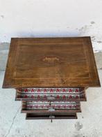 Commode - Hout, Antiek en Kunst