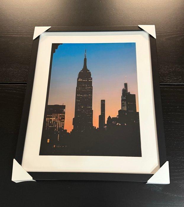 Fabio Accorrà - The sunrise in Manhattan, Antiek en Kunst, Kunst | Designobjecten