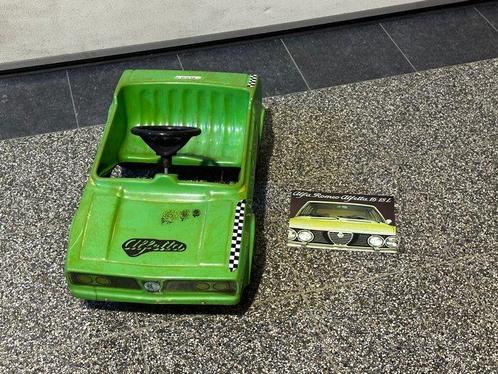 Pedal car - Alfa Romeo - Alfetta, Antiek en Kunst, Antiek | Speelgoed