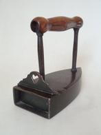 Strijkbout 1800-1850 - Strijkijzer - Brons - IJzer - Hout, Antiek en Kunst