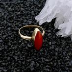 Vintage gouden ring met bloedkoraal (klassiek, geelgoud), Gebruikt, Overige kleuren, Ophalen of Verzenden, Kleiner dan 17