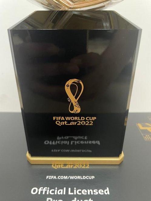 2022 Qatar World Cup Commemorative Ball - Decoratief object, Verzamelen, Overige Verzamelen