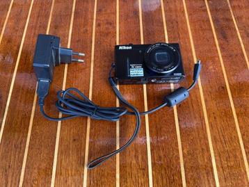 Nikon COOLPIX P300 Digitale compact camera beschikbaar voor biedingen