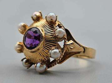 Gouden Vintage en Antieke  ringen met Edelstenen en Diamant. beschikbaar voor biedingen