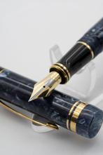 Parker - Duofold Centennial 18kt Nib - Blue Marbled - Vulpen, Verzamelen, Pennenverzamelingen, Nieuw