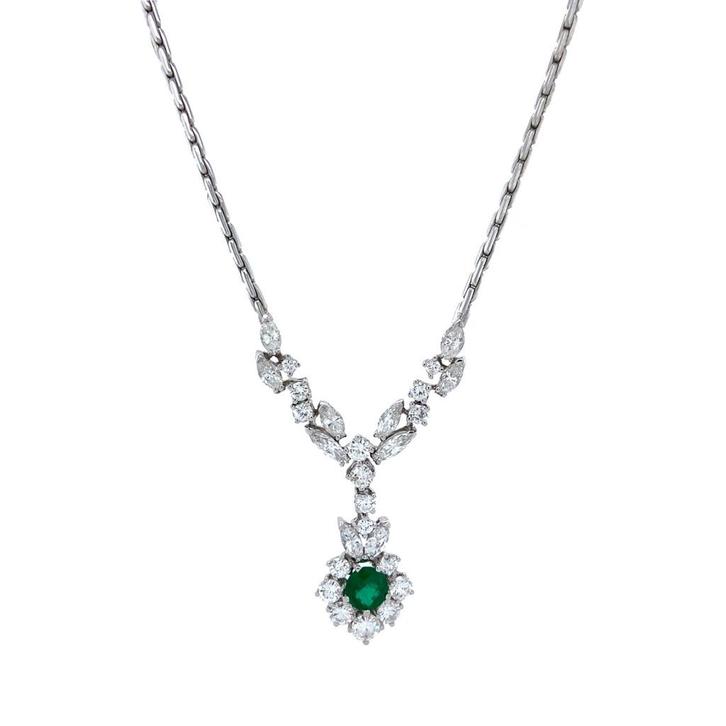 Witgouden vintage entourage collier met diamant en smaragd, Sieraden, Tassen en Uiterlijk, Kettingen, Nieuw, Ophalen of Verzenden