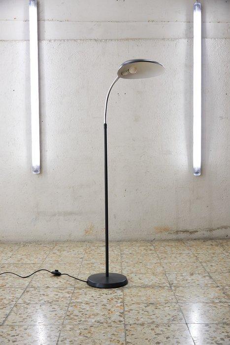 Gubi - Greta Grossman - Staande lamp - Cobra Vloer - Staal, Antiek en Kunst, Antiek | Lampen