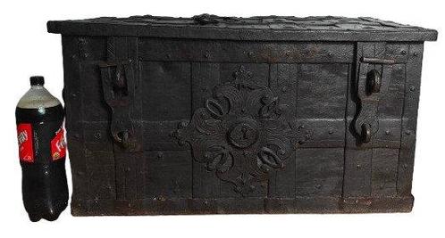 Brandkast - IJzer - Nürnberger Kast, Antiek en Kunst, Antiek | Meubels | Stoelen en Banken