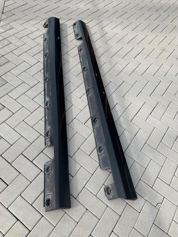 Mercedes W221 S400 HYBRIDE side skirts links rechts beschikbaar voor biedingen