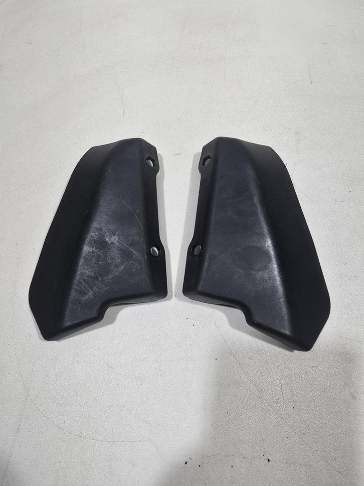 Piaggio Mp3 250 LT 2009 / Afdek kapjes achterklep achterin, Fietsen en Brommers, Brommeronderdelen | Scooters, Kap, Piaggio, Ophalen of Verzenden