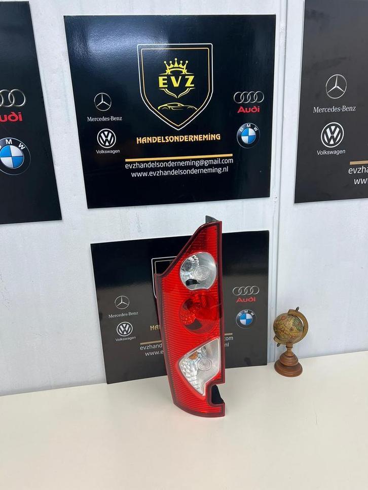 Achterlicht rechts Renault Kangoo bj.2011 Artnr.8200419945, Auto-onderdelen, Verlichting, Gebruikt, Renault