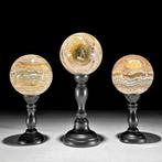 GRATIS PRIJS - Prachtige set van 3 Haagse Agaten Bol op op