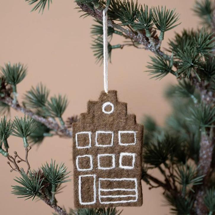 Hanger Vilt - Grachtenhuisje Trapgevel Geborduurd - Gingerbr, Diversen, Kerst, Nieuw, Ophalen of Verzenden