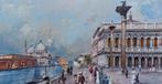 Francesco Tammaro (1939) - Walking in Venice