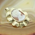 Vintage gouden hanger met camee (Hanger of bedel), Ophalen of Verzenden, Gebruikt, Goud, Overige merken