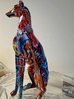 sculptuur, fleurig gekleurde street a windhond whippet, Antiek en Kunst