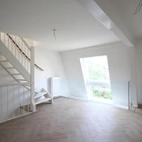 Tweekamerappartement met wasmachine en stoffering in centrum, Huizen en Kamers, Huizen te huur, Direct bij eigenaar, Utrecht-stad