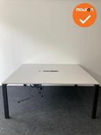 Gispen - Vergadertafel - 4-poots - 180x160cm - met zwart ond, Vergader- of Presentatieruimte, Ophalen of Verzenden, Gebruikt, Tafel