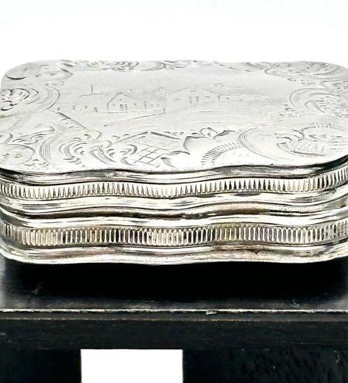 No reserve- 19e Eeuwse zilveren Pepermuntdoos met oud, Antiek en Kunst, Antiek | Goud en Zilver
