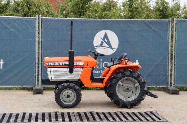 Veiling: Minitractor Kubota B1502DT Diesel 15pk Refit, Zakelijke goederen, Agrarisch | Tractoren, Gebruikt, Overige merken, tot 80 Pk