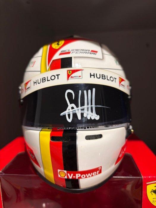 Scuderia Ferrari - Formula 1 - Sebastian Vettel - 2015 -, Verzamelen, Automerken, Motoren en Formule 1