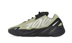 Adidas Yeezy 700 MNVN Resin - maat 42 (Sneakers, Schoenen), Verzenden, Nieuw, Sneakers of Gympen, ["Yeezy Adidas","Yeezy","Adidas"]
