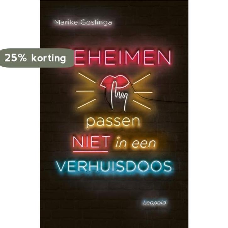 Geheimen passen niet in een verhuisdoos 9789025876715, Boeken, Kinderboeken | Jeugd | 10 tot 12 jaar, Zo goed als nieuw, Verzenden