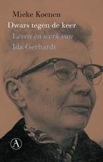 Dwars tegen de keer 9789025303808 Mieke Koenen, Verzenden, Zo goed als nieuw, Mieke Koenen