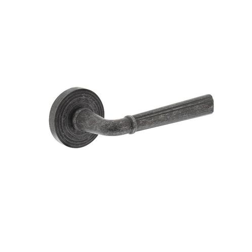Intersteel Deurkruk Bellevue op rozet - oud grijs, Doe-het-zelf en Verbouw, Hang- en Sluitwerk, Nieuw, Verzenden