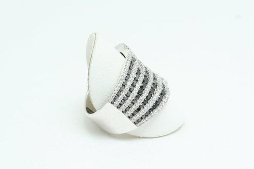 Other brand - Ring - Twister - 18 karaat Witgoud Diamant, Sieraden, Tassen en Uiterlijk, Ringen