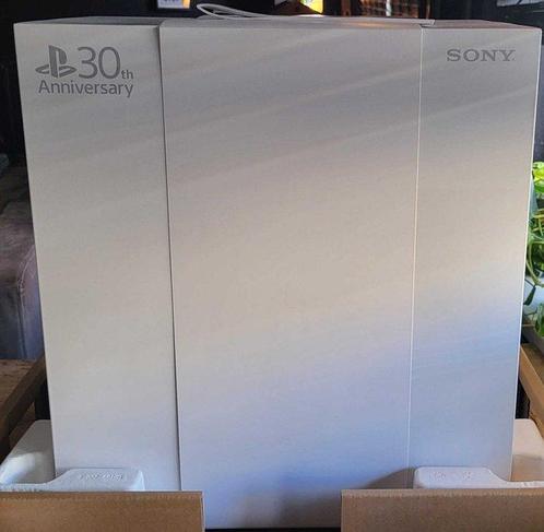 Sony - Playstation 5 (PS5) - Pro 30th collectors edition -, Spelcomputers en Games, Spelcomputers | Overige Accessoires