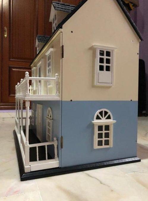 sin marca - Poppenhuis Casita de muñecas de exposición -, Antiek en Kunst, Antiek | Speelgoed
