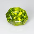 1 pcs  Geel, Groen Olivijn  - 15.43 ct - International, Sieraden, Tassen en Uiterlijk, Edelstenen, Nieuw