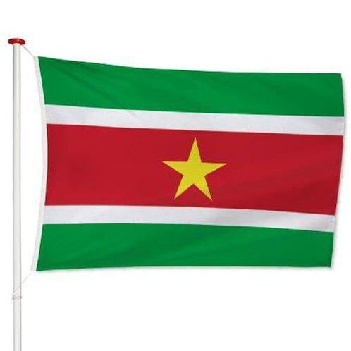 Surinaamse vlag - 150x90cm NIEUW, Diversen, Vlaggen en Wimpels, Nieuw, Ophalen of Verzenden