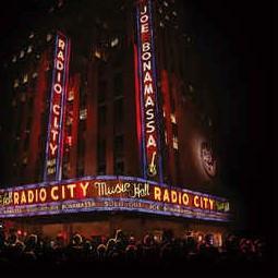 cd - Joe Bonamassa - Live At Radio City Music Hall CD+Blu..., Cd's en Dvd's, Cd's | Jazz en Blues, Verzenden