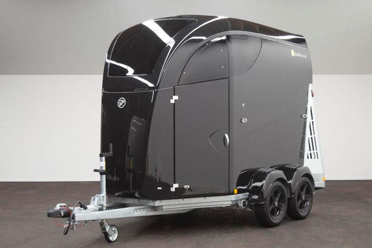 Bucker Careliner M Paardentrailer, Dieren en Toebehoren, Paarden en Pony's | Trailers en Aanhangwagens, Ophalen