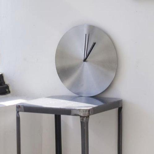 Wandklok - MENU - Norm architects - - Staal - ±2022, Antiek en Kunst, Kunst | Designobjecten