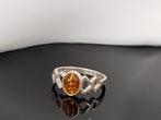 Zilver, Baltische Amber / Ringdiameter: 18 mm / Geen