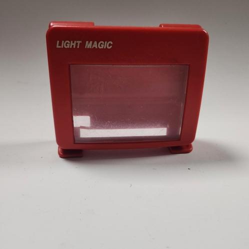 Light Magic Red Nintendo Game Boy, Spelcomputers en Games, Games | Nintendo Game Boy, Ophalen of Verzenden