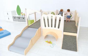 Speelhuis professioneel voor kinderdagverblijf (voor binnen) beschikbaar voor biedingen