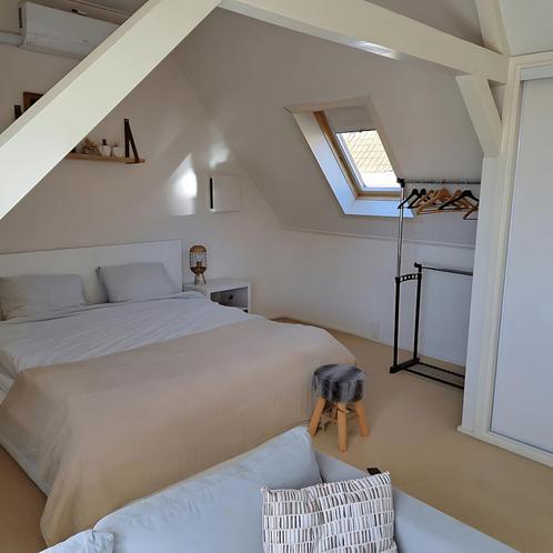 Ruime kamer met eigen badkamer gevonden in Lage Zwaluwe, Huizen en Kamers, Kamers te huur, Overige regio's